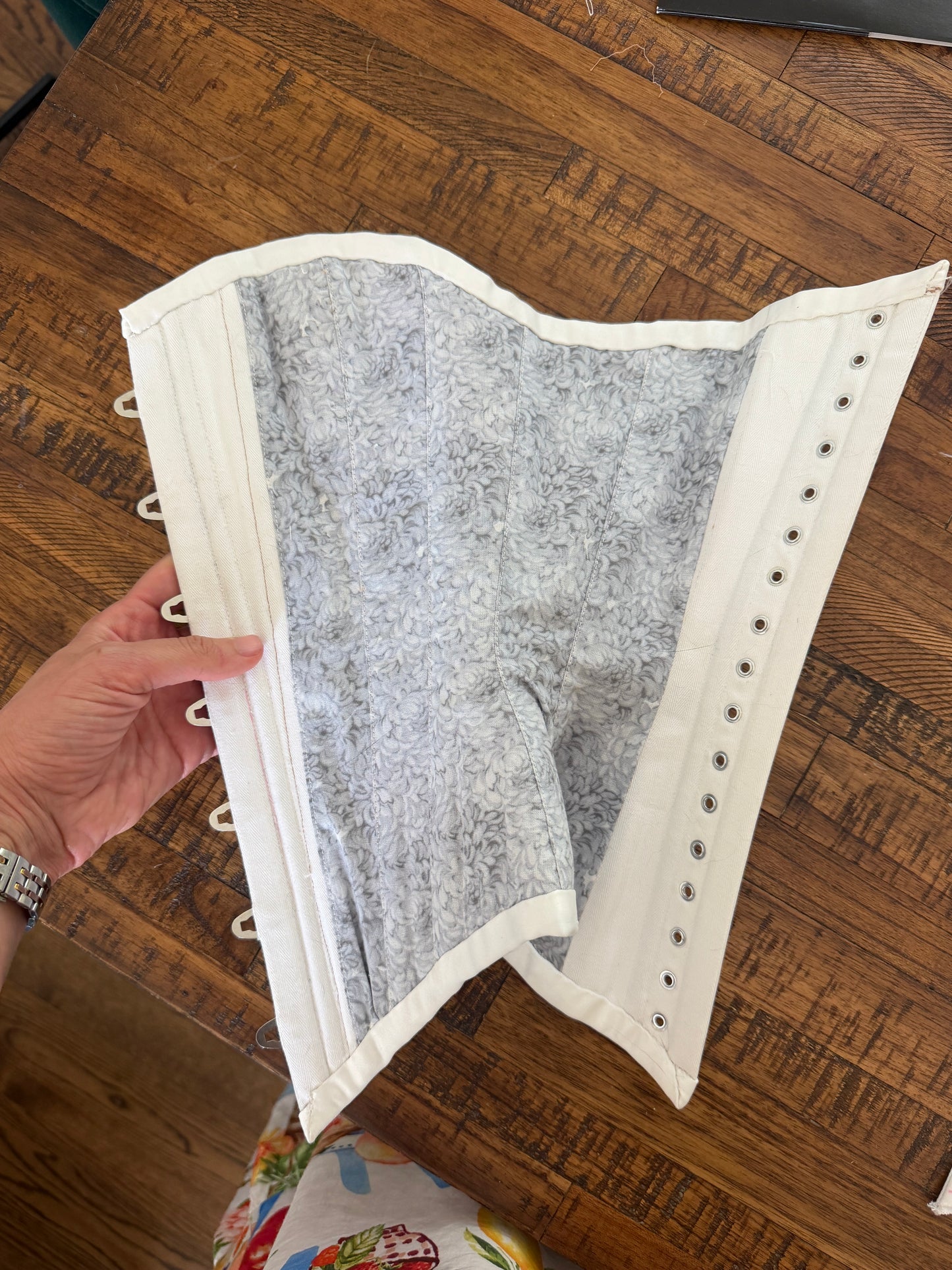 Size 22 overbust corset in white